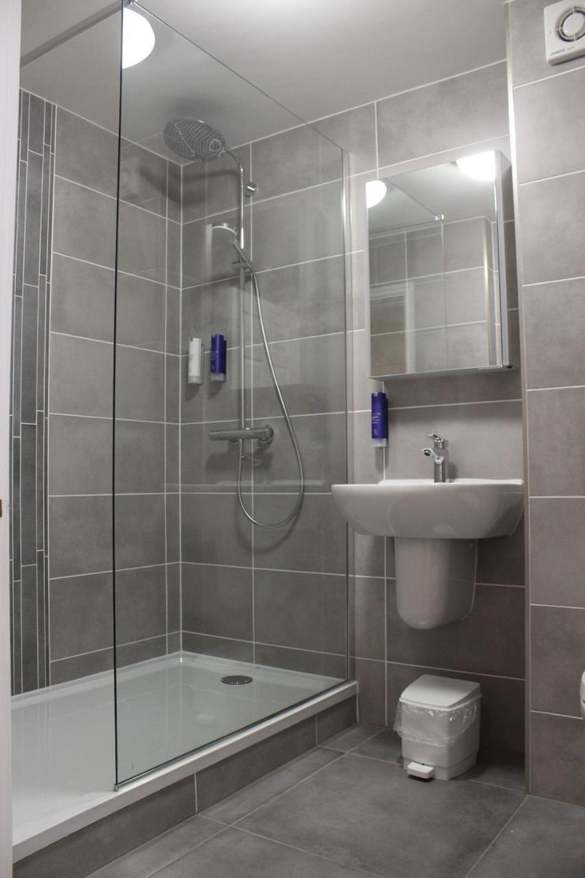 Manor & Garden Отель 4*