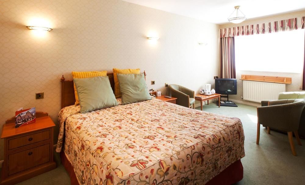 Manor & Garden Hotel 4*